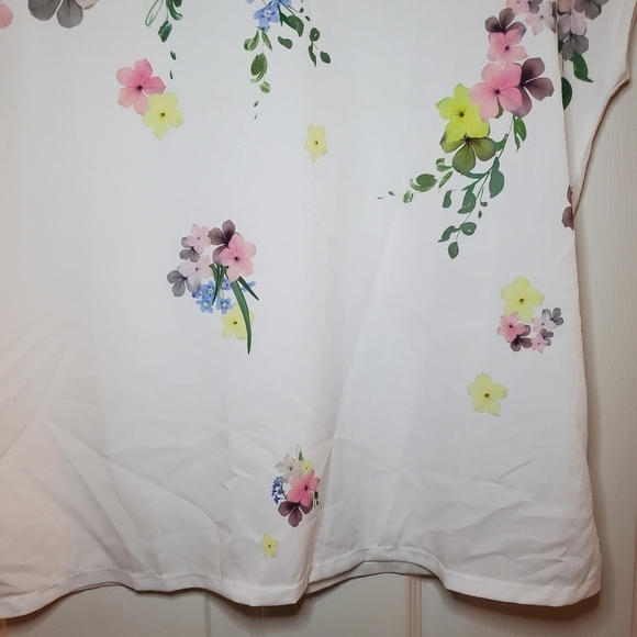 TED BAKER Floral White T-Shirt Sz 1 US 4 - Picture 4 of 9
